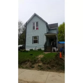 843 Johnston St., Akron, OH 44306